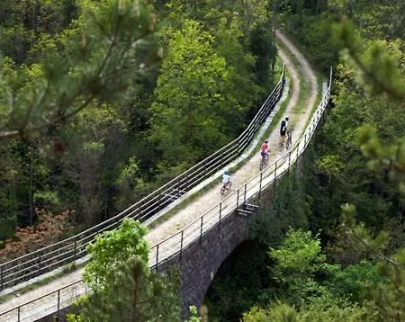 Holiday Marina Ferienhaus *