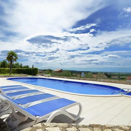 Holiday Marina Holiday home Kastelir